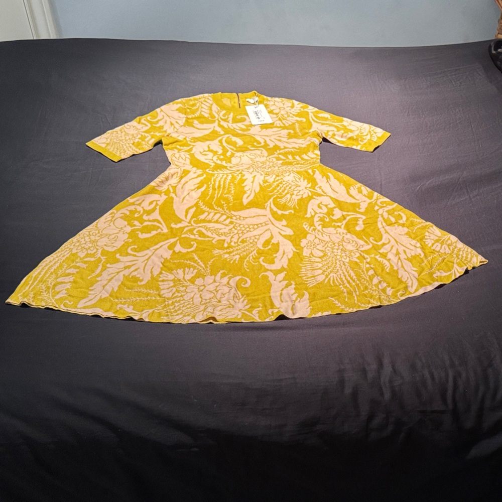 Ted Baker NWT sz 3  U.S. sz 8/10 Floral Yellow and Dress non smoker home